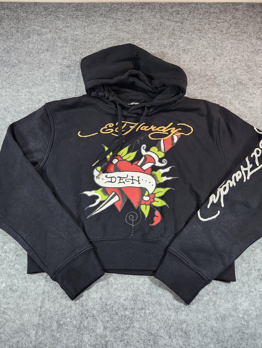 Ed Hardy Black Pullover Hoodie with Red & Green Heart Dagger Graphic Size Medium